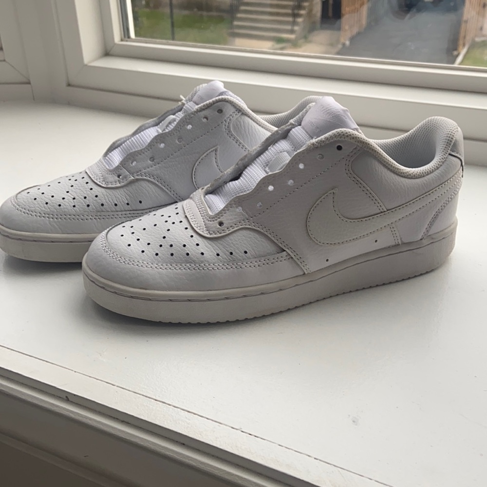 Used Nike Court Vision Lo